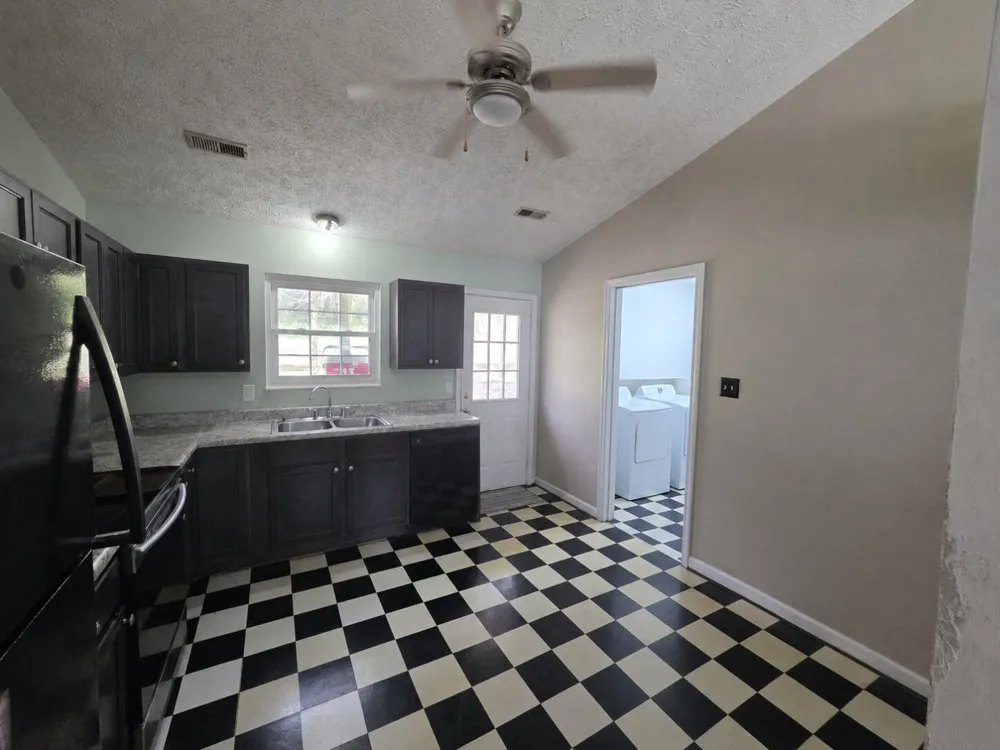 2001 Hyde Park Ln Knoxville, TN 37921