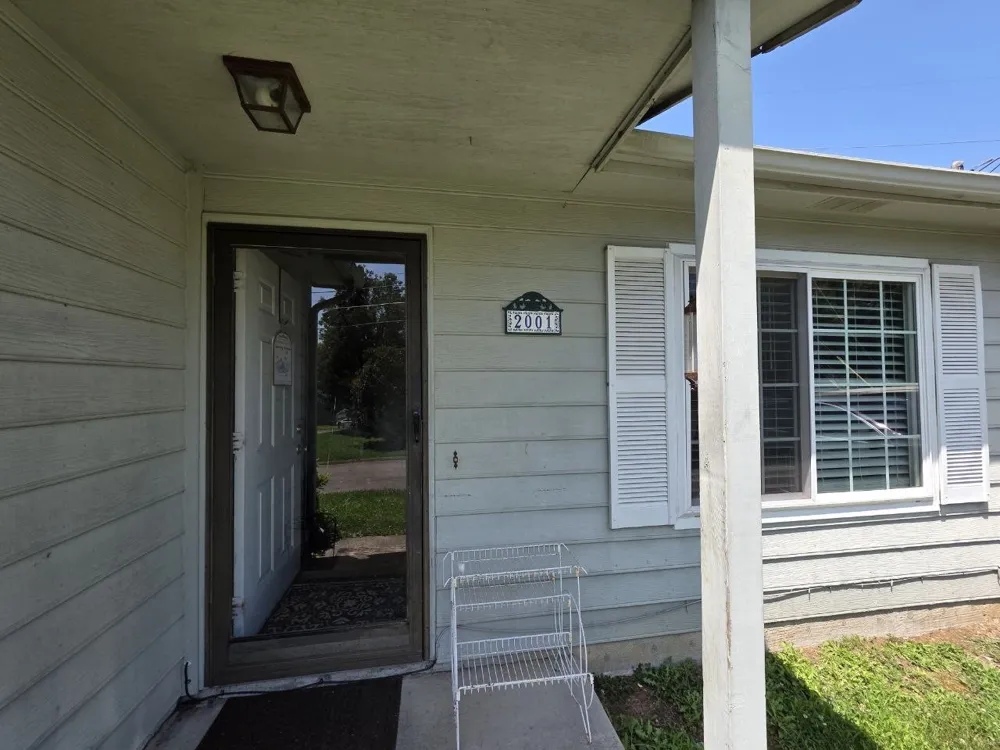 2001 Hyde Park Ln Knoxville, TN 37921