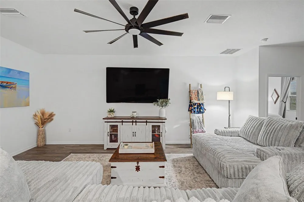7815 WHEAT STONE DRIVE Zephyrhills, FL 33540