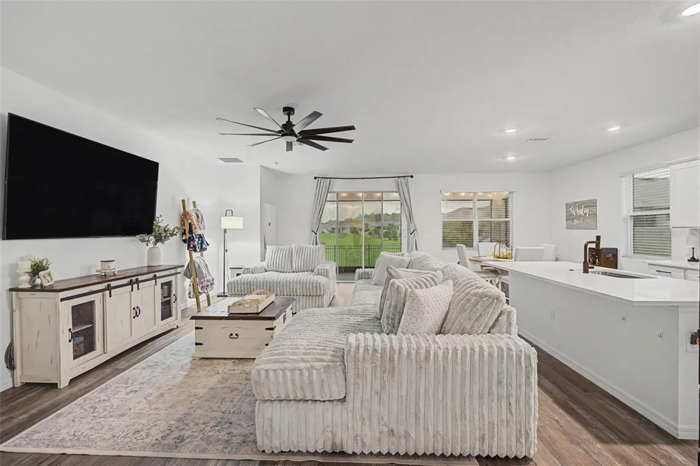 7815 WHEAT STONE DRIVE Zephyrhills, FL 33540