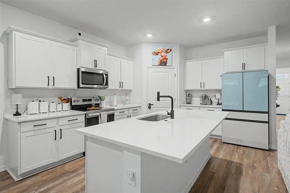 7815 WHEAT STONE DRIVE Zephyrhills, FL 33540