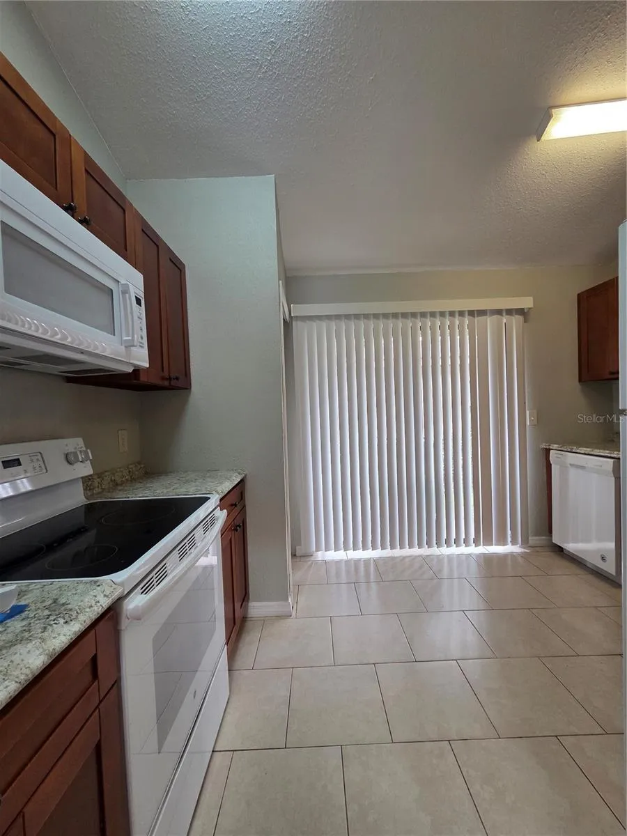 320 ERON WAY #6 Winter Garden, FL 34787