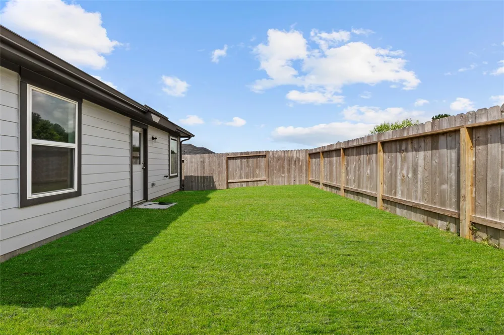 14351 Leafy Willow Drive Splendora, TX 77372
