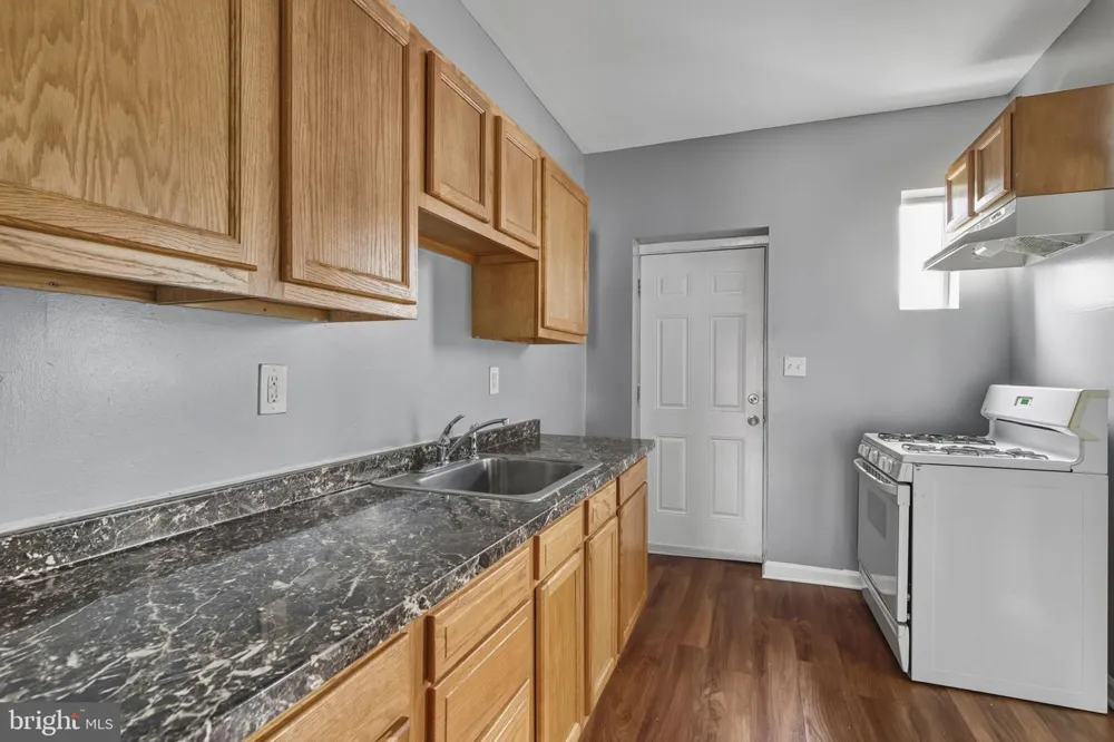 1209 DUKELAND STREET Baltimore, MD 21216