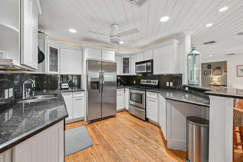 4911 NE 25TH AVENUE Lighthouse Point, FL 33064