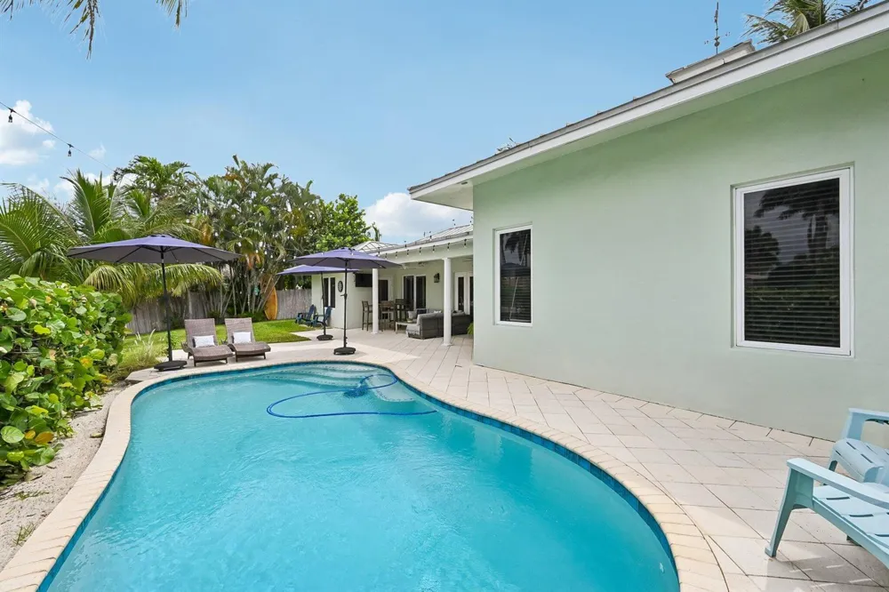 4911 NE 25TH AVENUE Lighthouse Point, FL 33064