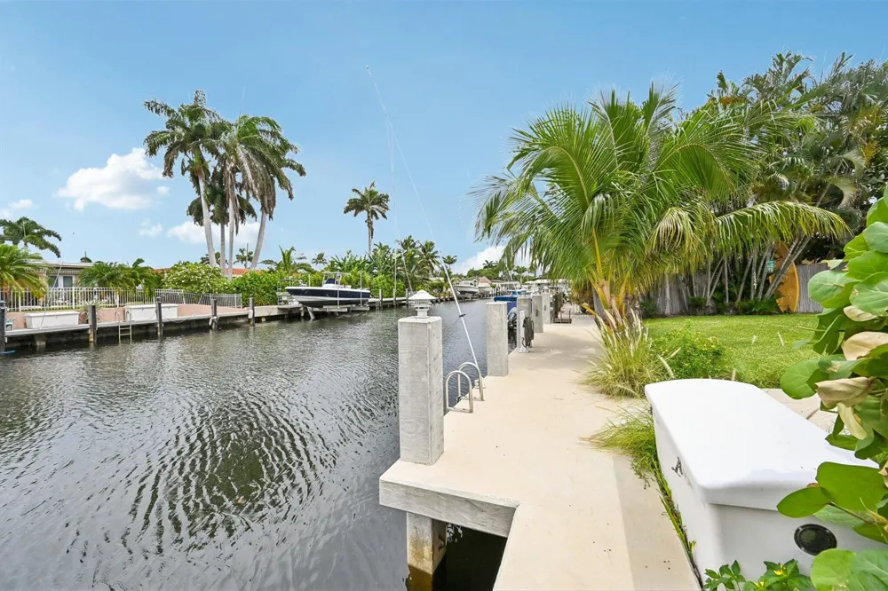 4911 NE 25TH AVENUE Lighthouse Point, FL 33064