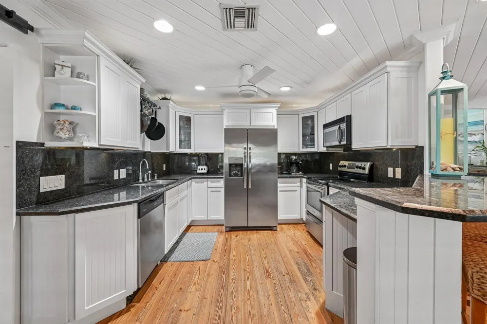 4911 NE 25TH AVENUE Lighthouse Point, FL 33064