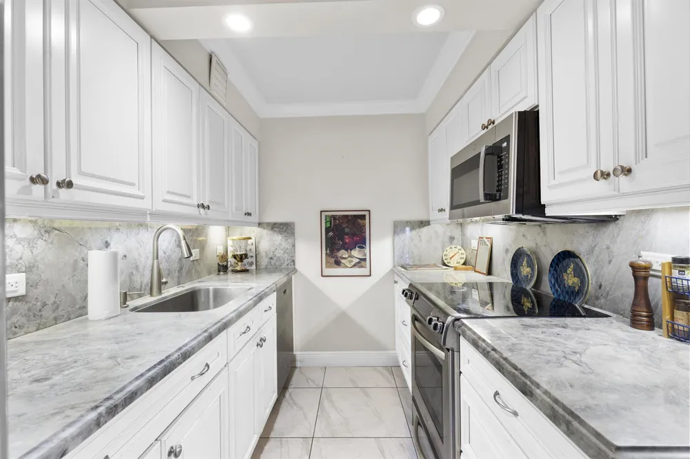 1208 MARINE WAY #901 North Palm Beach, FL 33408