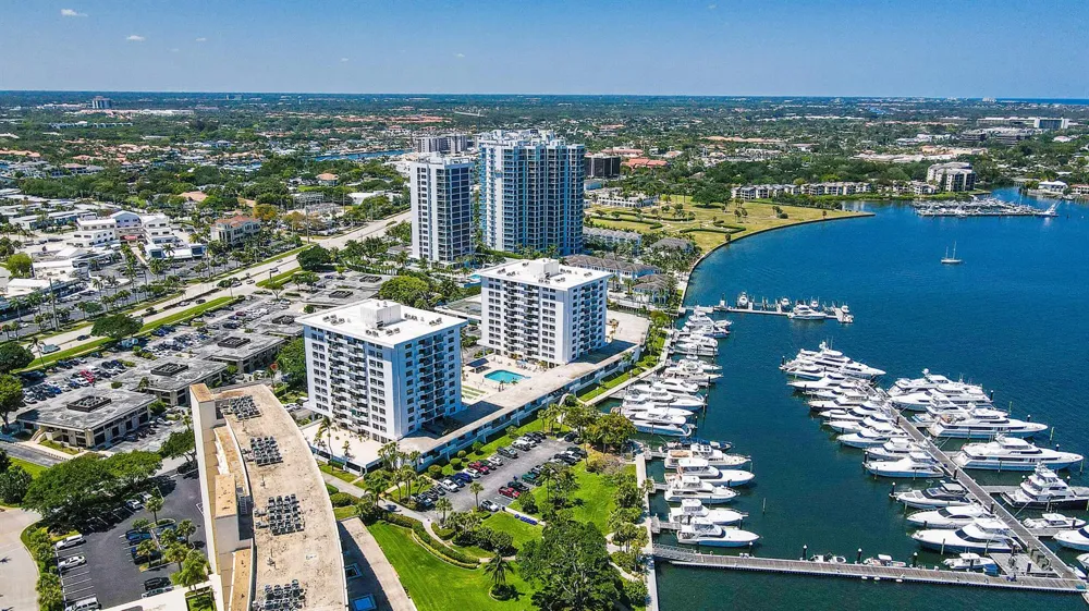 1208 MARINE WAY #901 North Palm Beach, FL 33408