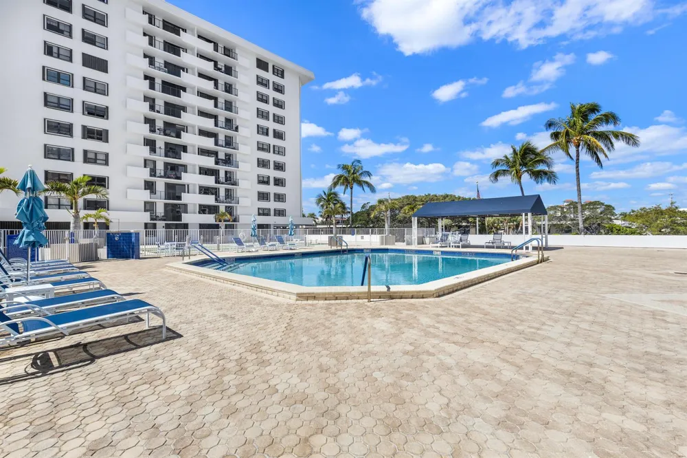 1208 MARINE WAY #901 North Palm Beach, FL 33408
