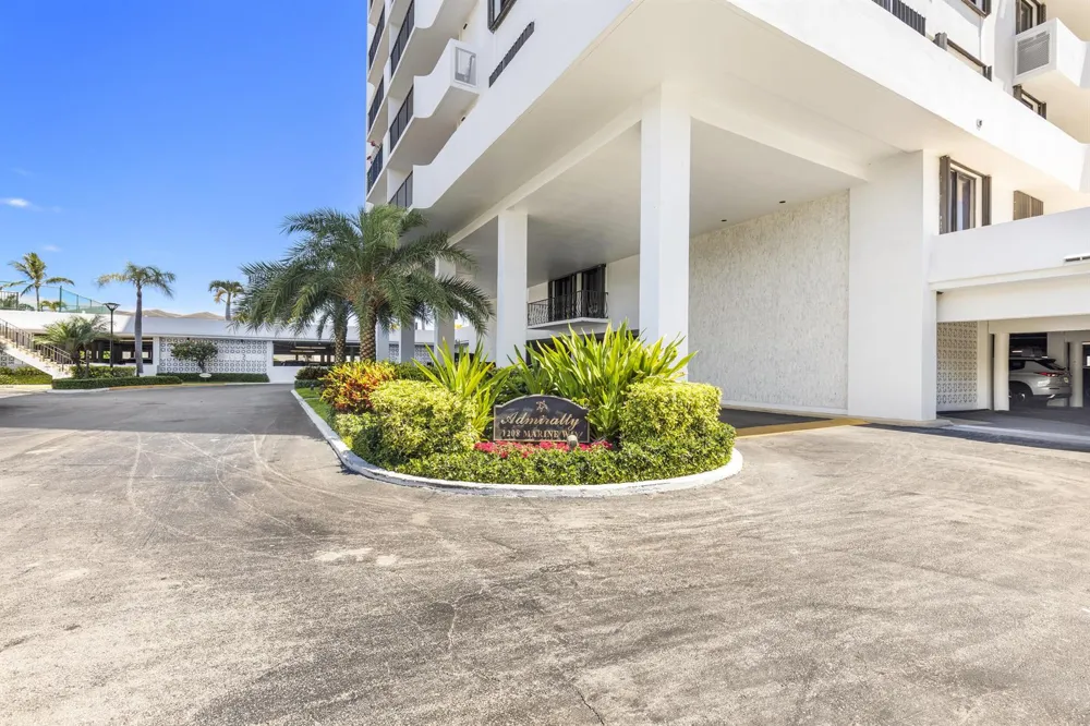 1208 MARINE WAY #901 North Palm Beach, FL 33408