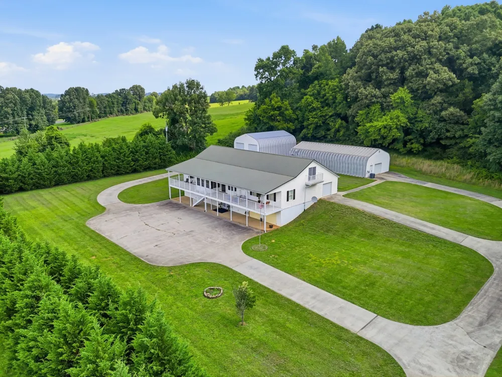 1700 Cedar Valley Rd Sweetwater, TN 37874