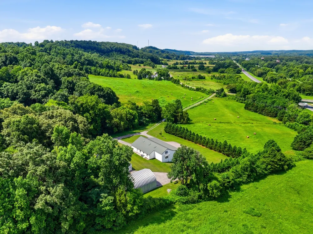 1700 Cedar Valley Rd Sweetwater, TN 37874