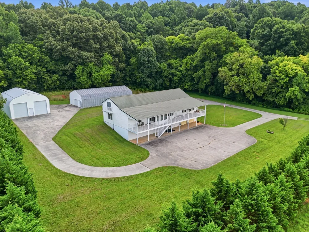1700 Cedar Valley Rd Sweetwater, TN 37874