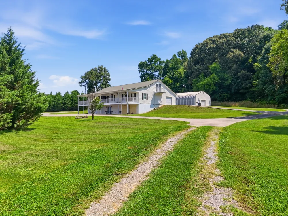 1700 Cedar Valley Rd Sweetwater, TN 37874