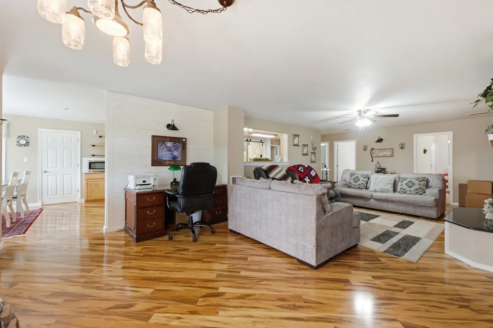 1700 Cedar Valley Rd Sweetwater, TN 37874