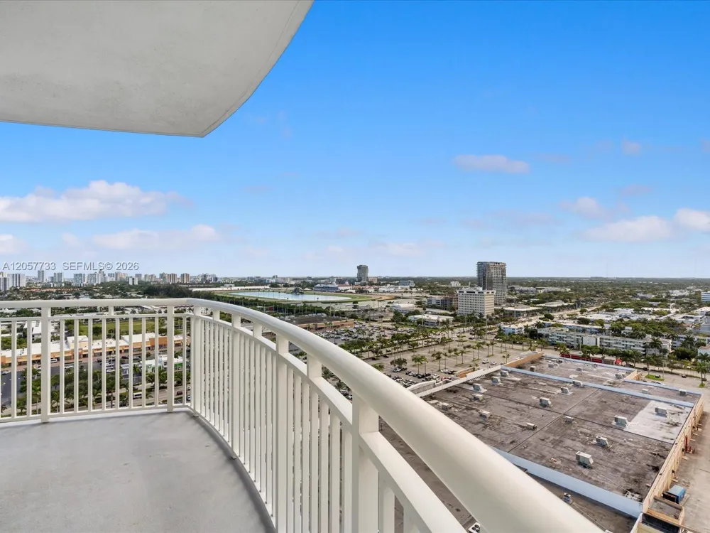 1745 E Hallandale Beach Blvd #2007W Hallandale Beach, FL 33009