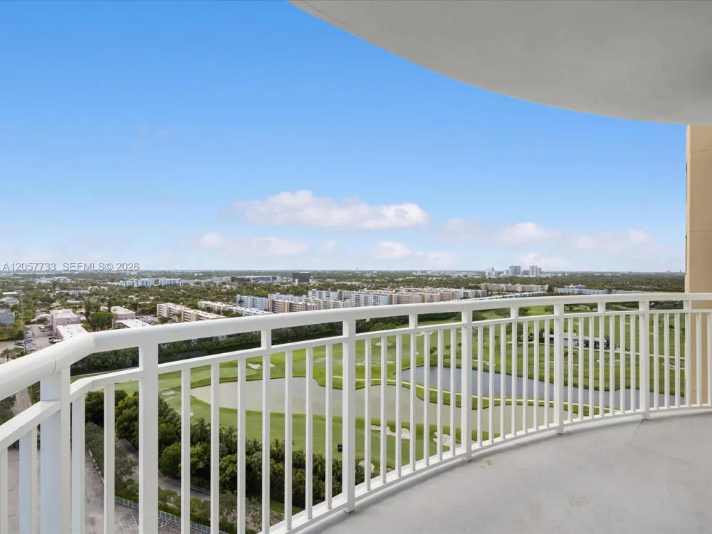 1745 E Hallandale Beach Blvd #2007W Hallandale Beach, FL 33009