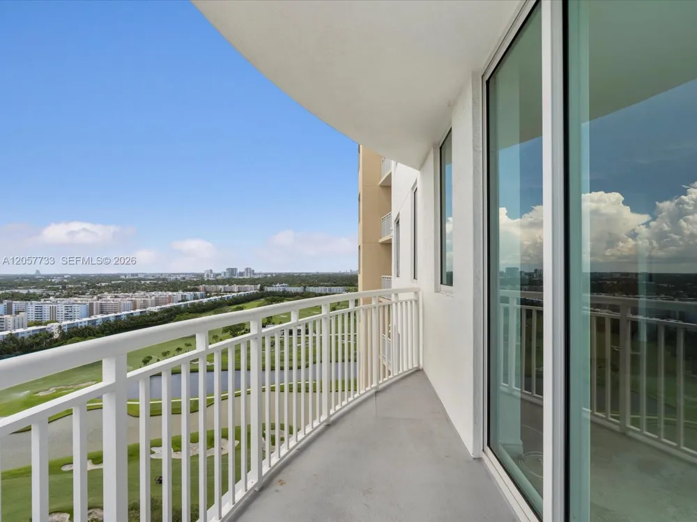 1745 E Hallandale Beach Blvd #2007W Hallandale Beach, FL 33009