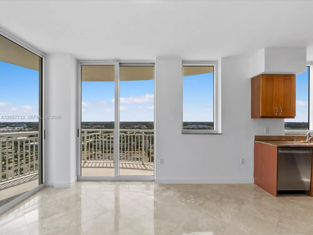 1745 E Hallandale Beach Blvd #2007W Hallandale Beach, FL 33009