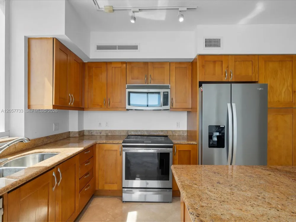 1745 E Hallandale Beach Blvd #2007W Hallandale Beach, FL 33009