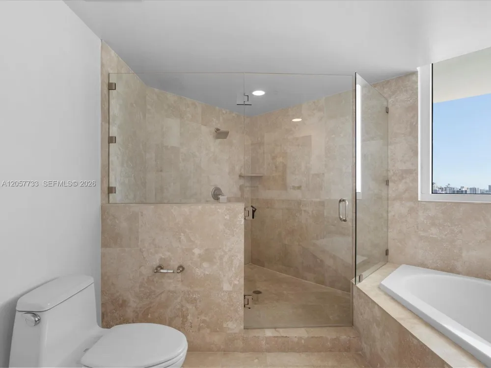1745 E Hallandale Beach Blvd #2007W Hallandale Beach, FL 33009