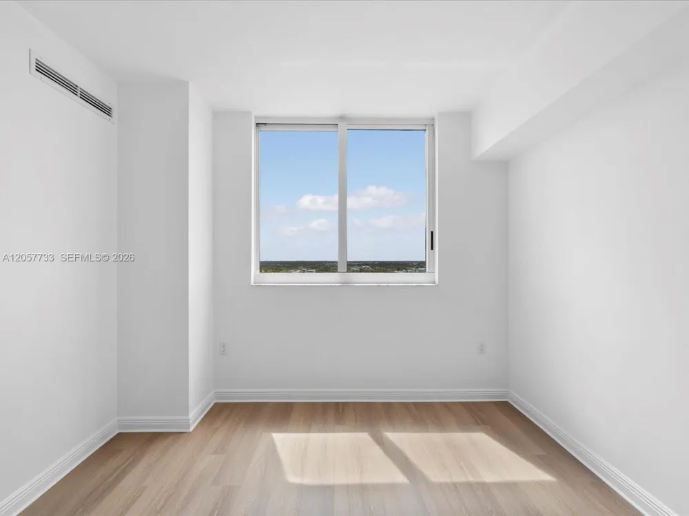 1745 E Hallandale Beach Blvd #2007W Hallandale Beach, FL 33009