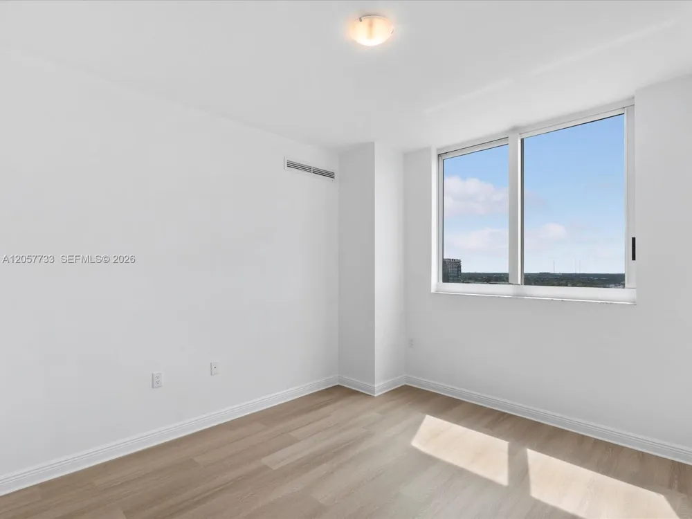 1745 E Hallandale Beach Blvd #2007W Hallandale Beach, FL 33009