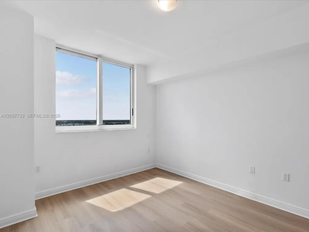 1745 E Hallandale Beach Blvd #2007W Hallandale Beach, FL 33009