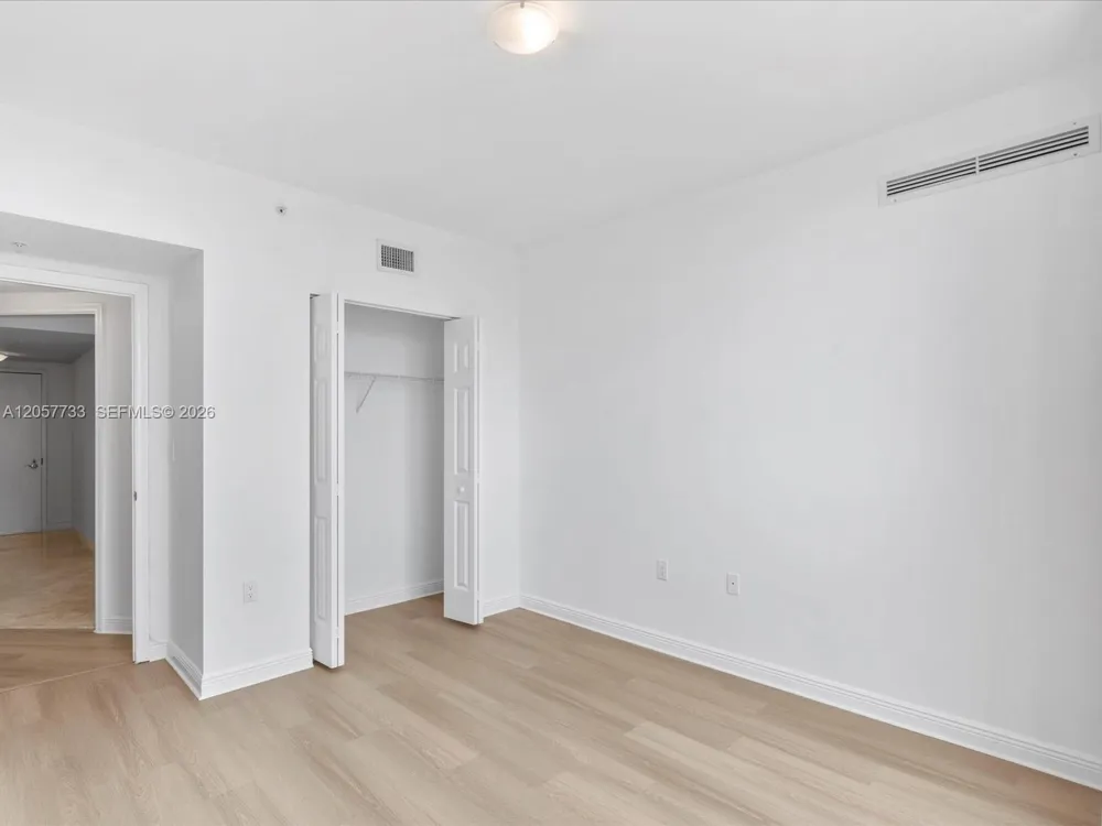 1745 E Hallandale Beach Blvd #2007W Hallandale Beach, FL 33009