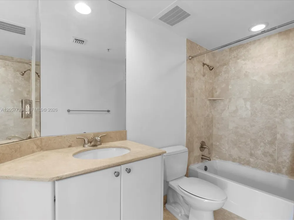 1745 E Hallandale Beach Blvd #2007W Hallandale Beach, FL 33009