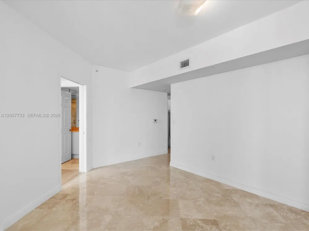 1745 E Hallandale Beach Blvd #2007W Hallandale Beach, FL 33009