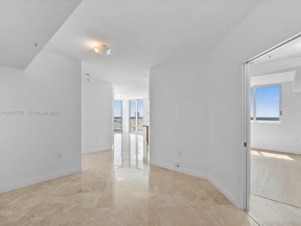 1745 E Hallandale Beach Blvd #2007W Hallandale Beach, FL 33009