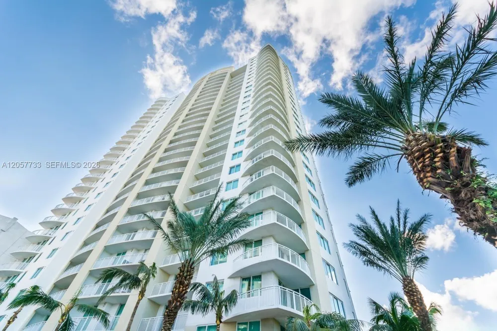 1745 E Hallandale Beach Blvd #2007W Hallandale Beach, FL 33009
