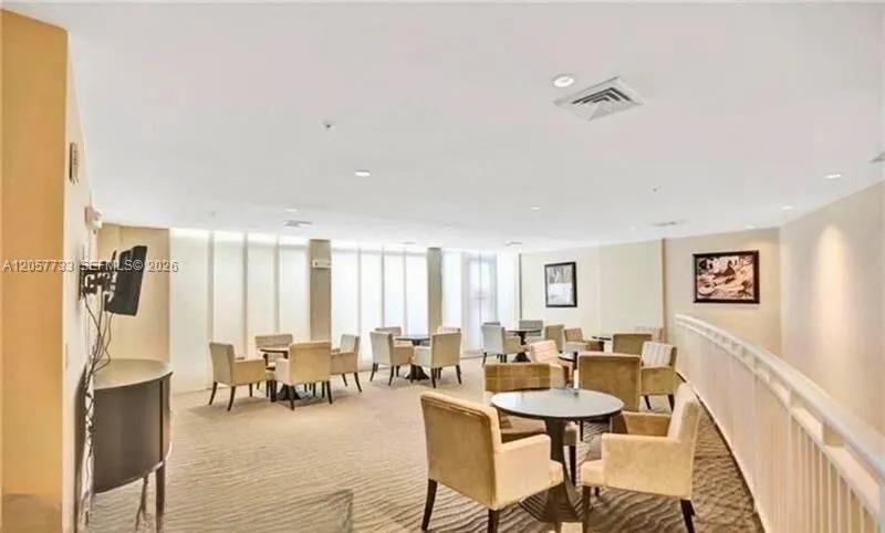 1745 E Hallandale Beach Blvd #2007W Hallandale Beach, FL 33009