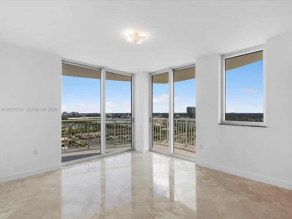 1745 E Hallandale Beach Blvd #2007W Hallandale Beach, FL 33009
