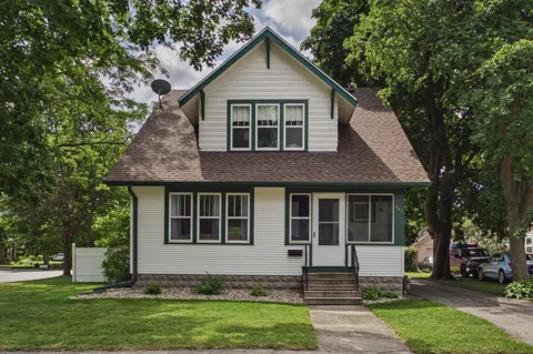 447 E School Street