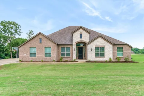 425 Private Road 7017