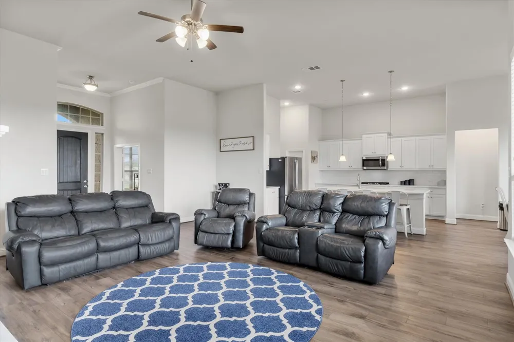 425 Private Road 7017 Edgewood, TX 75117