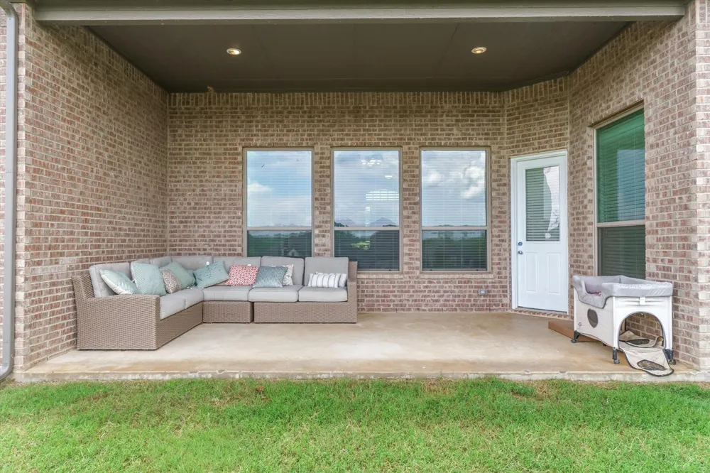 425 Private Road 7017 Edgewood, TX 75117