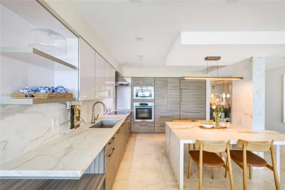 1455 Ocean Dr #703 Miami Beach, FL 33139