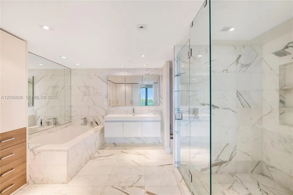 1455 Ocean Dr #703 Miami Beach, FL 33139