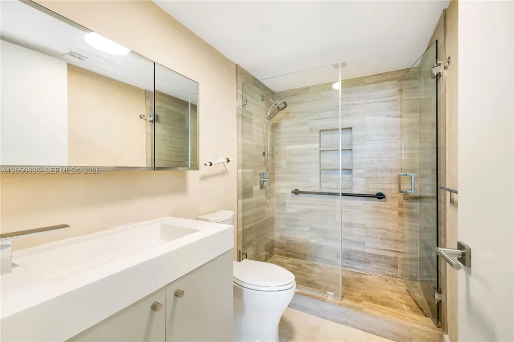1455 Ocean Dr #703 Miami Beach, FL 33139