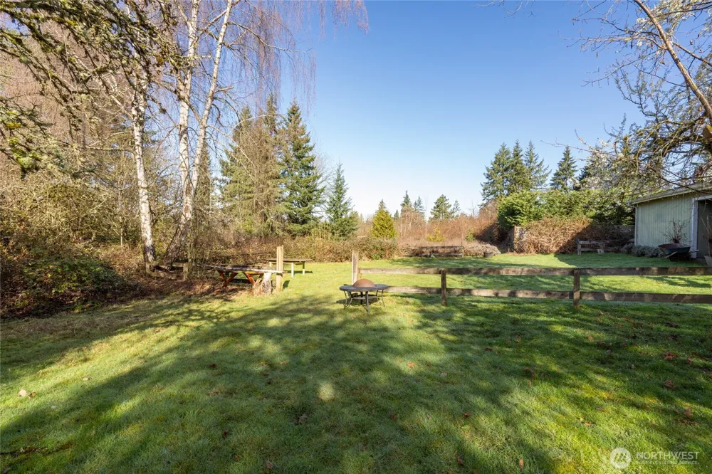 9406 NE 32nd Street Clyde Hill, WA 98004