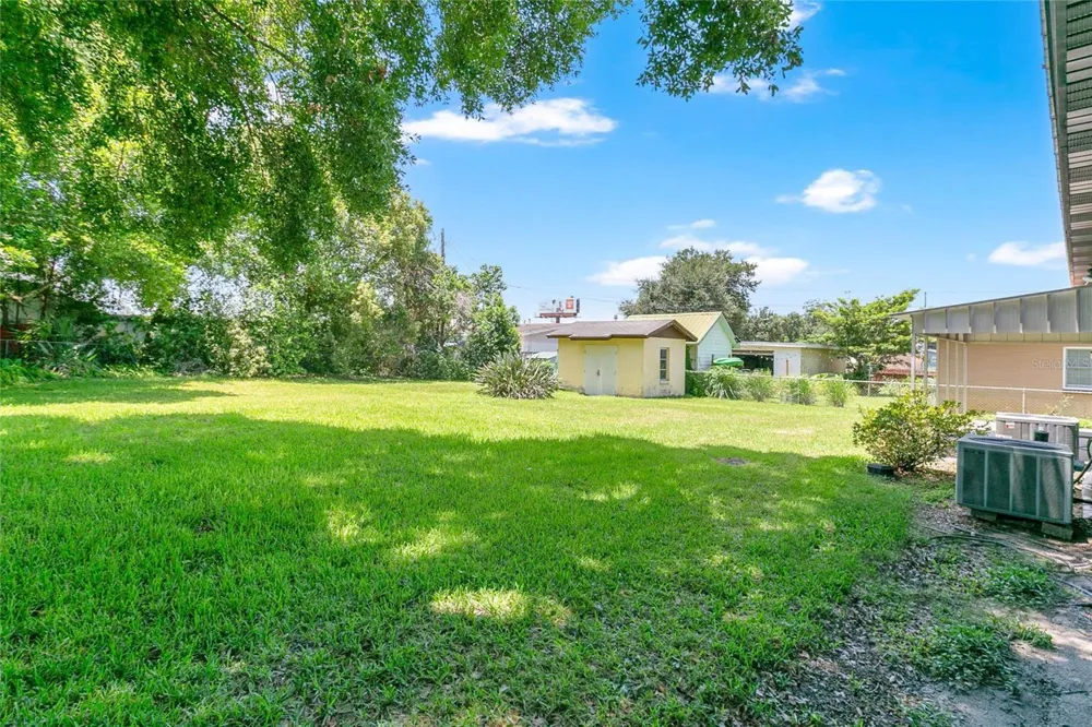 2418 E JERSEY AVENUE Orlando, FL 32806