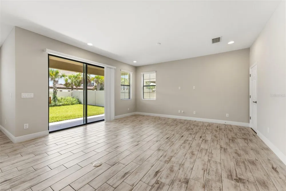 3940 MAURICE AVENUE Odessa, FL 33556