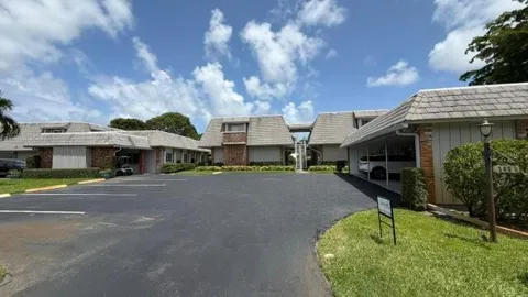 340 Orange Tree Drive #5