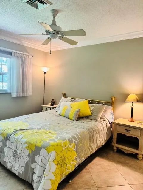 340 Orange Tree Drive #5 Atlantis, FL 33462