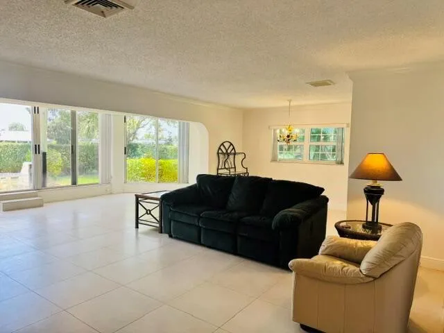 340 Orange Tree Drive #5 Atlantis, FL 33462